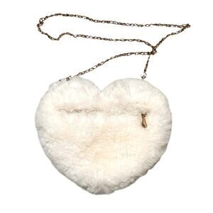 NWOT Faux Fur Heart-Shaped Crossbody Bag Gold Chain Removable Strap Off White